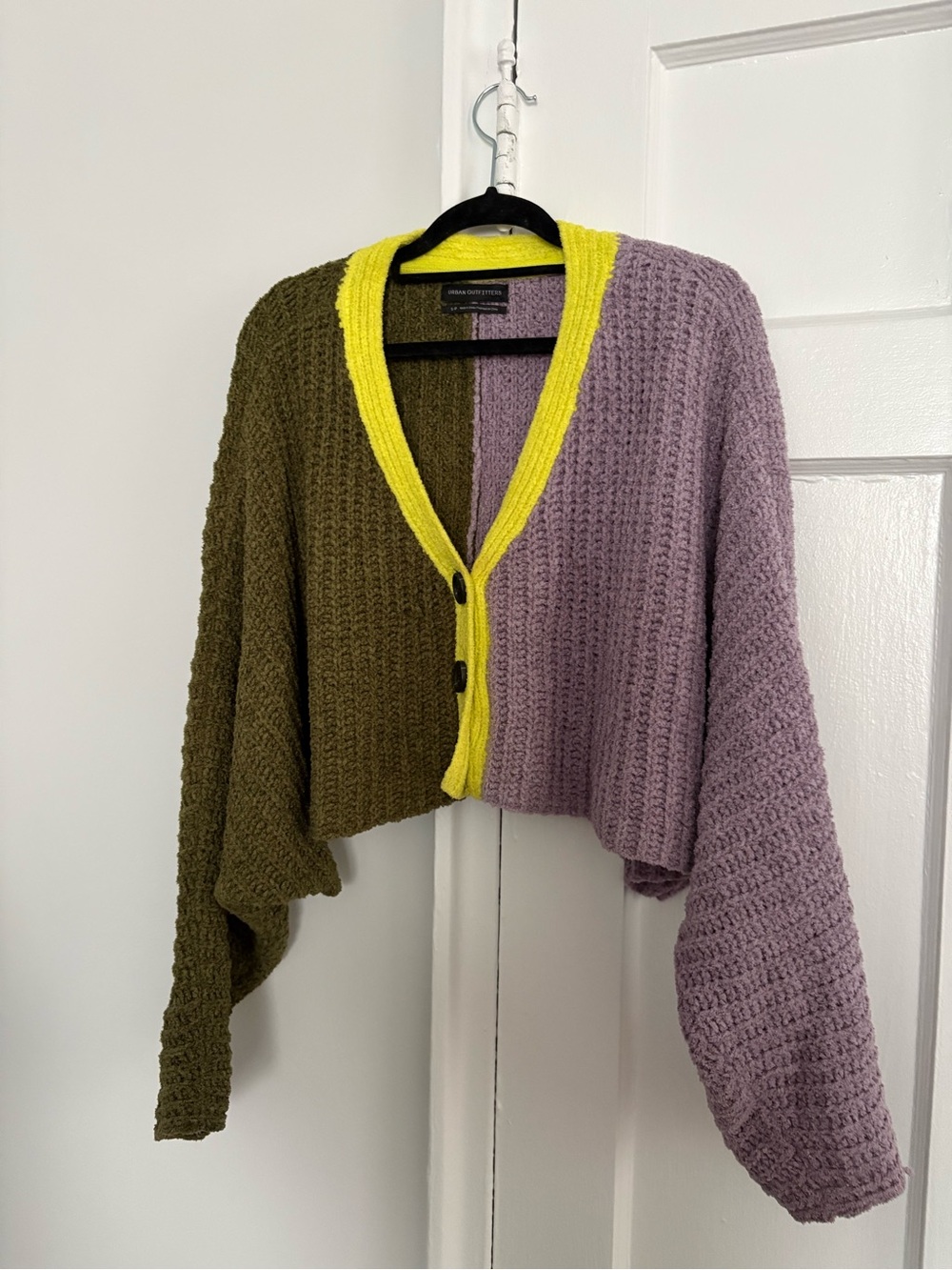 🦇 Batwing Cropped Cardigan 🦇